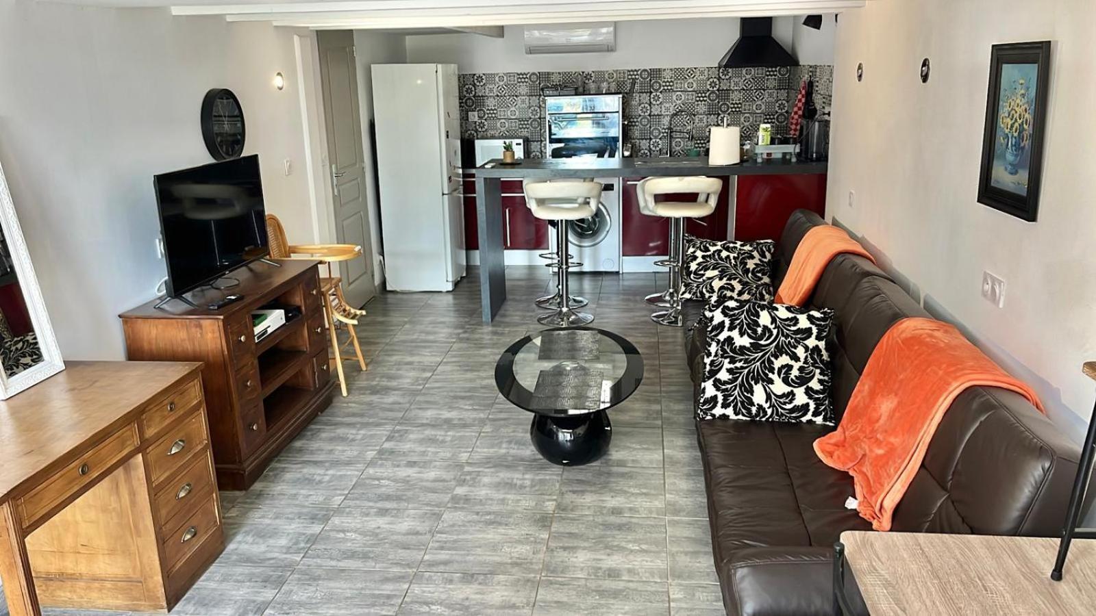 Chez Ben Avec Tout Le Confort Clim Wifi Netflix Gratuit Castres  Ngoại thất bức ảnh